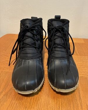 London Fog Women’s Size 9 Black Quilted Duck Boots Winter Ankle Boots